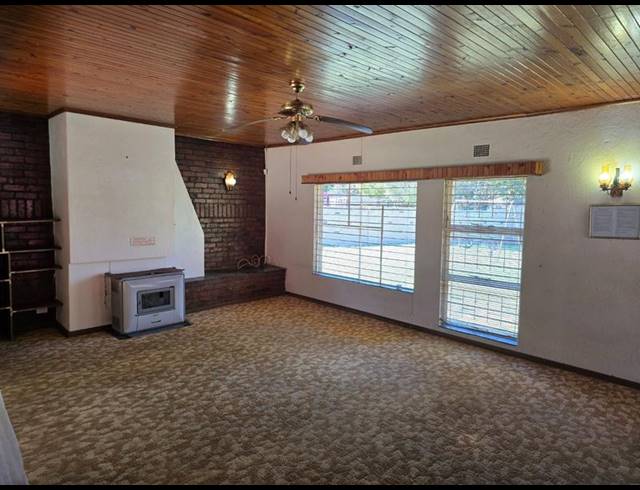 3 BEDROOM HOUSE FOR SALE IN SASOLBURG EXT 23